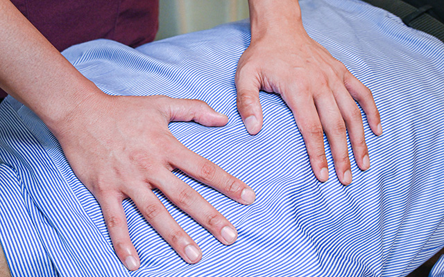 背中の施術 背中の施術の画像